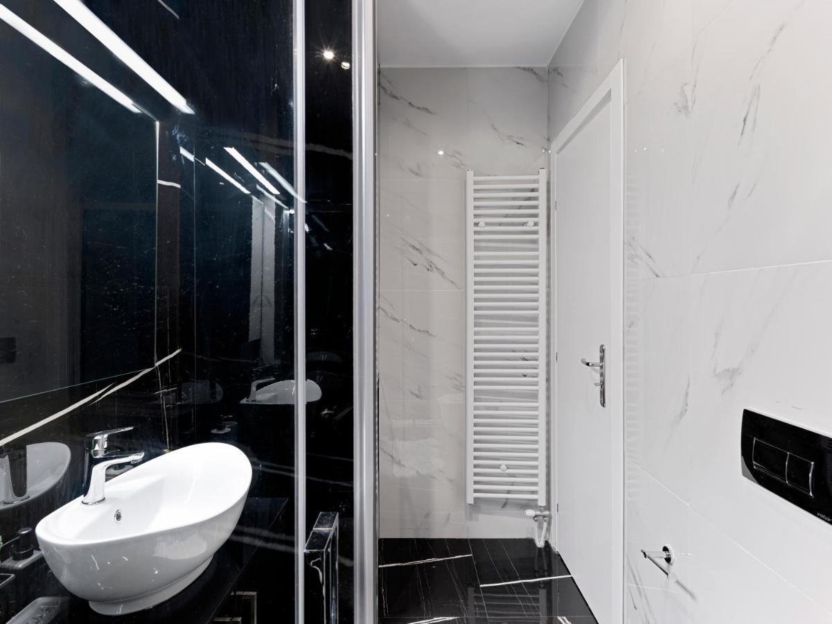 Elegant Apartment In Glyfada Athens Luaran gambar