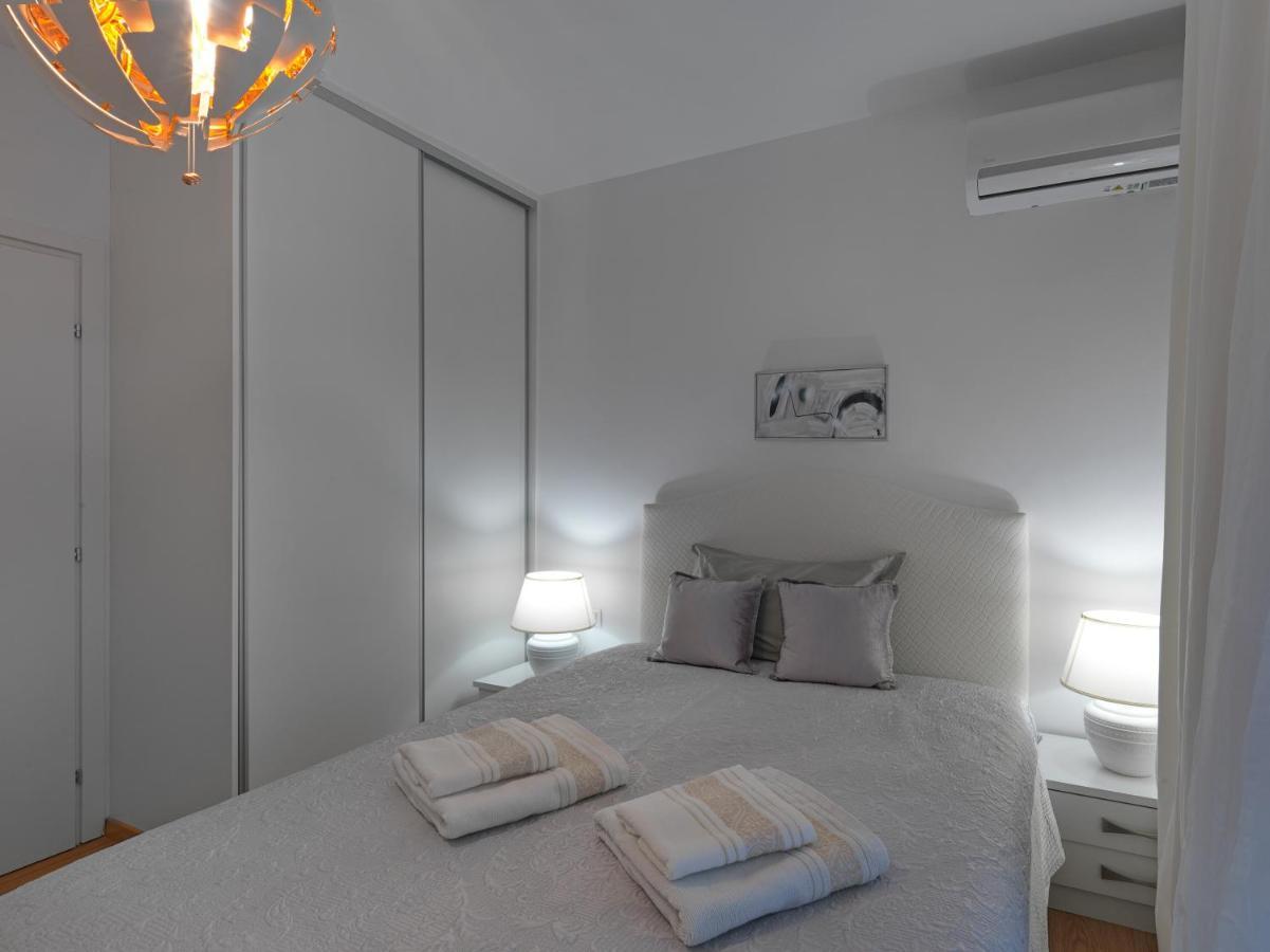 Elegant Apartment In Glyfada Athens Luaran gambar