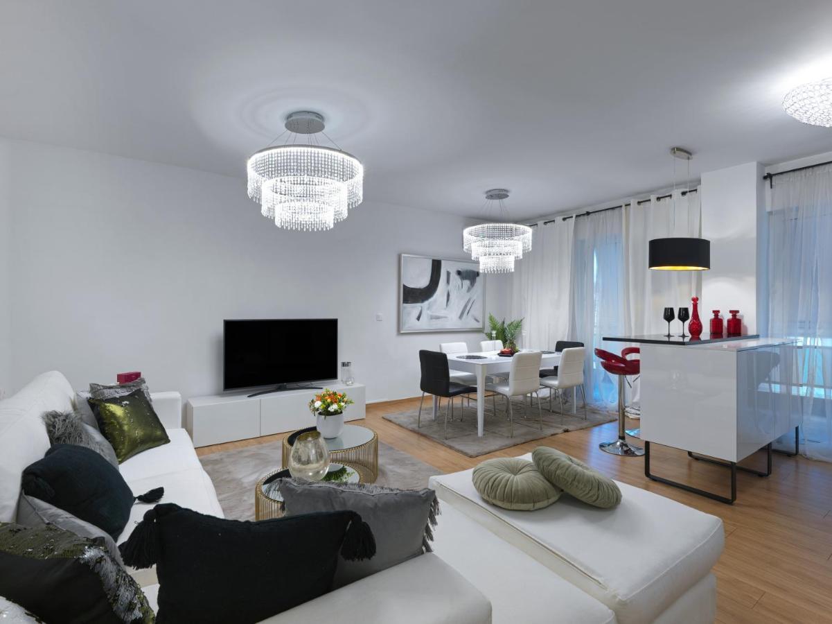 Elegant Apartment In Glyfada Athens Luaran gambar