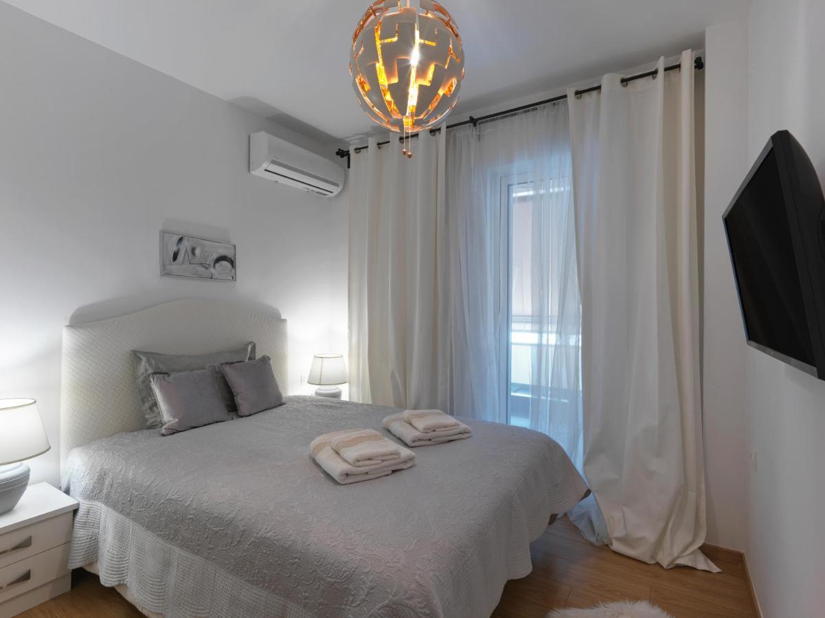 Elegant Apartment In Glyfada Athens Luaran gambar