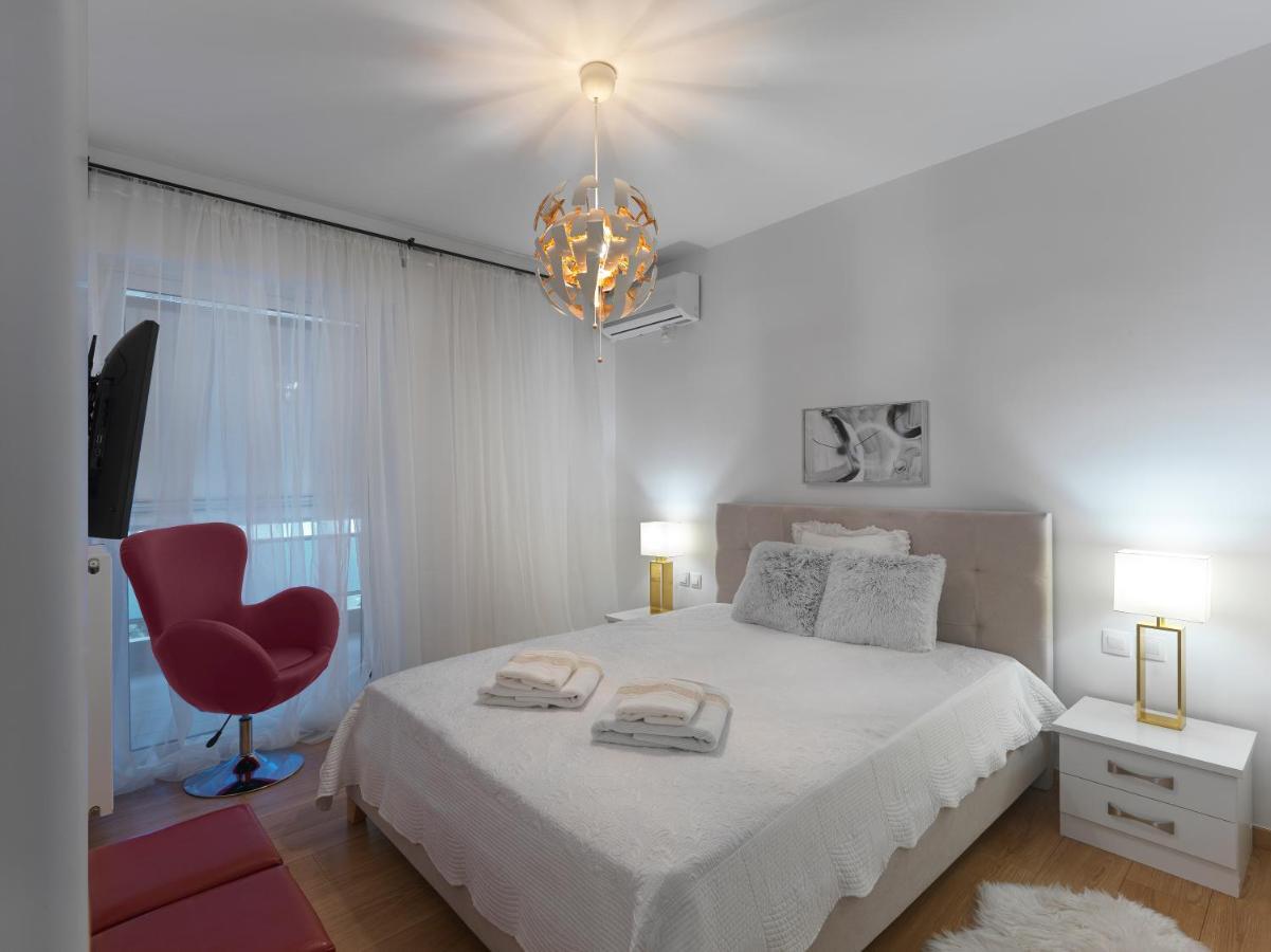 Elegant Apartment In Glyfada Athens Luaran gambar