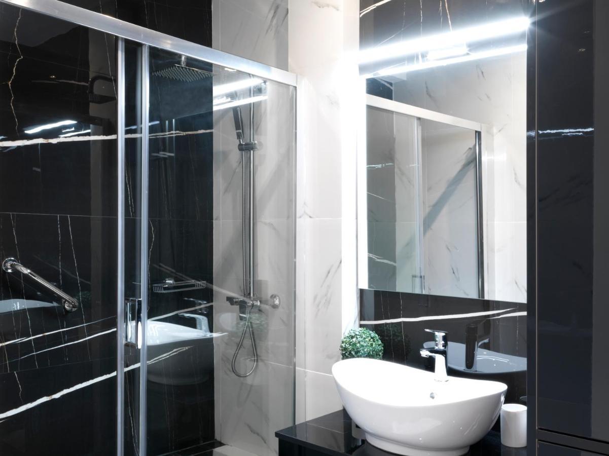 Elegant Apartment In Glyfada Athens Luaran gambar